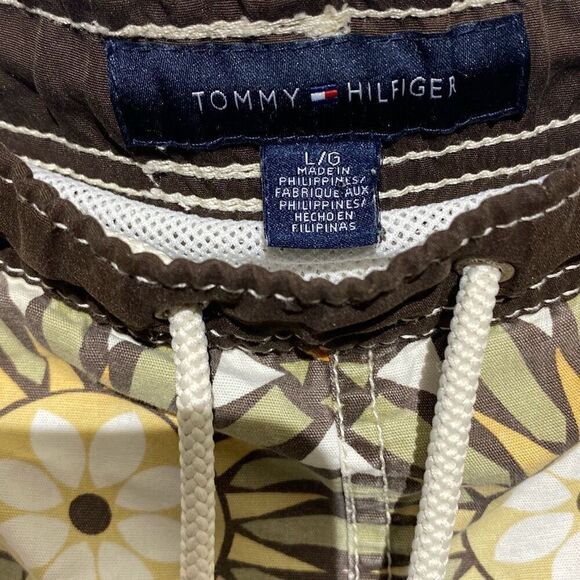 Tommy Hilfiger Men's Multicolor Floral Drawstring Mesh Lined Swim Trunk Large - Picture 4 of 12